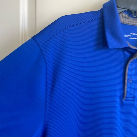 Under Armour Heat Gear mens loose fit blue s/s polo shirt EUC - Picture 4 of 10